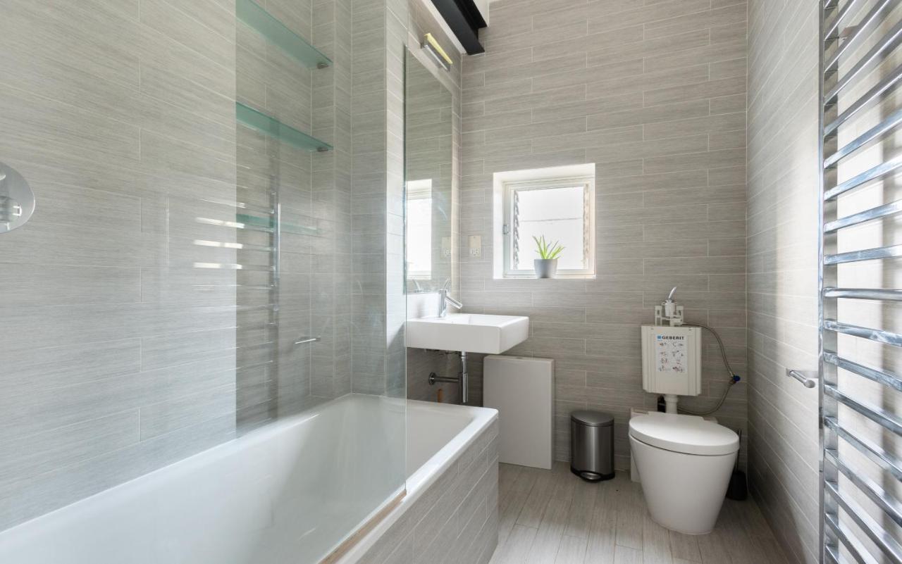 The Holland Park Escape - Modern & Central 2Bdr Flat London Ngoại thất bức ảnh
